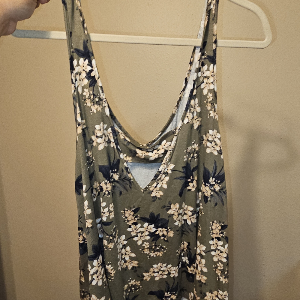 American Eagle Outfitters Floral Tank Top - Olive and White